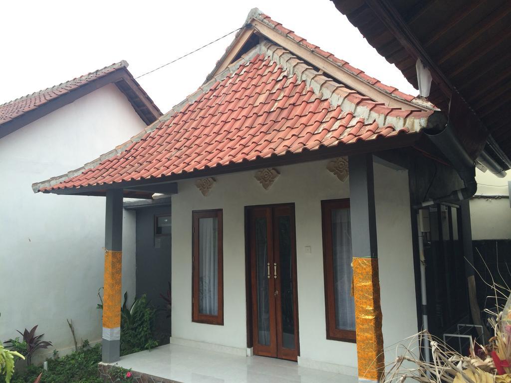 Linggy Homestay Lembongan Buitenkant foto